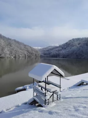 База отдыха "Серебряное озеро".