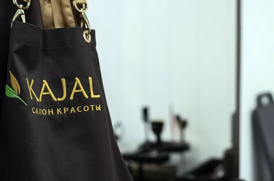 ЭКО-салон красоты KAJAL в Москве: Стрижка, Окрашивание, Брови, Ресницы, Хиджама, Отбеливание зубов, SPA-косметология, Индийская хна,