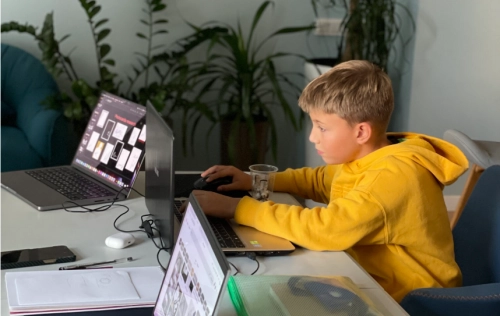 Школа дизайна "Education design" на Бульваре зеленые аллеи.