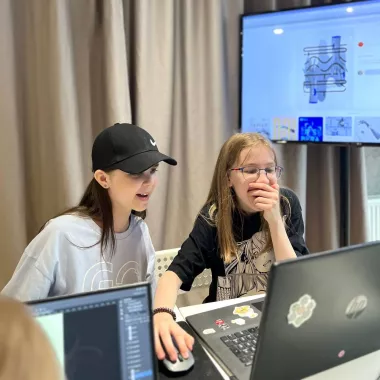 Школа дизайна "Education design" на Бульваре зеленые аллеи.
