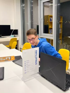 Школа дизайна "Education design" на Калиновой.