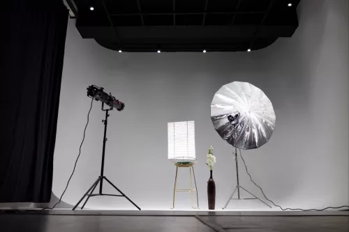 Фотостудия в Ереване Mirror Studio  в  Ереване
