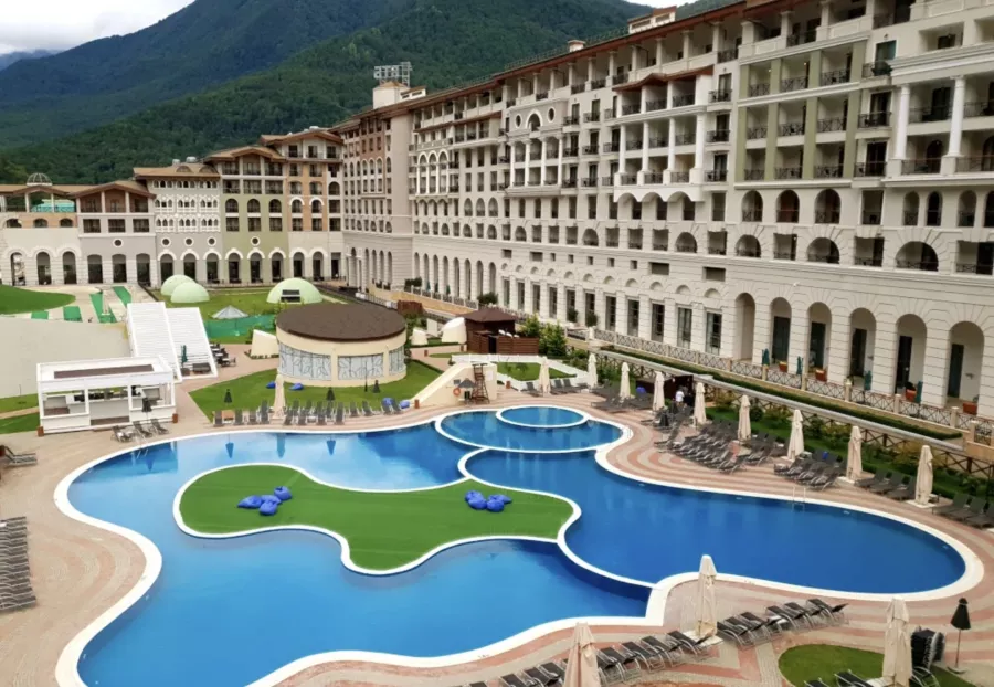 Отель Марриотт в Красной Поляне: Отель, Бассейн, Парковка, Ресторан,