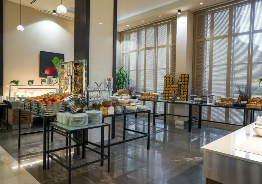 Отель Марриотт в Красной Поляне: Отель, Бассейн, Парковка, Ресторан,