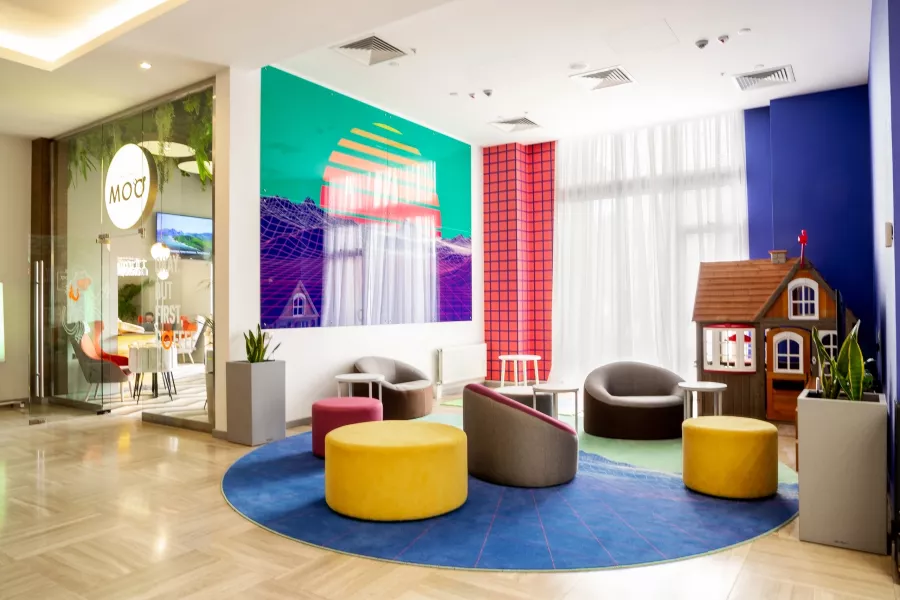 Отель Ibis Styles в Красной Поляне: Семейный отдых, Бассейн , Эко-френдли, В горах, Отель, Ресторан,