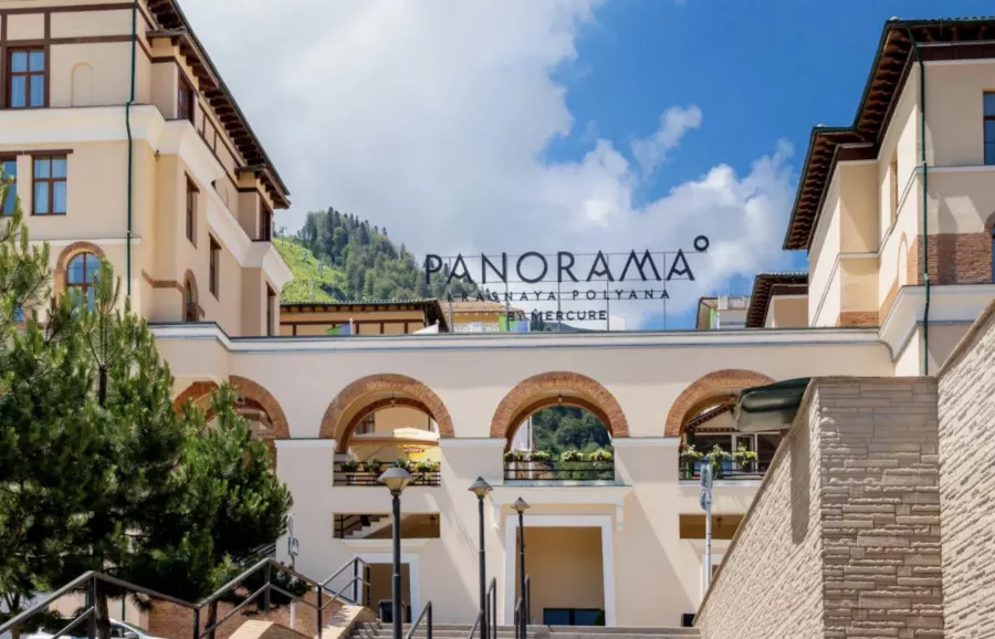 Отель Panorama by Mercure в Красной Поляне: Семейный отдых , Бассейн, Горы, Отель,