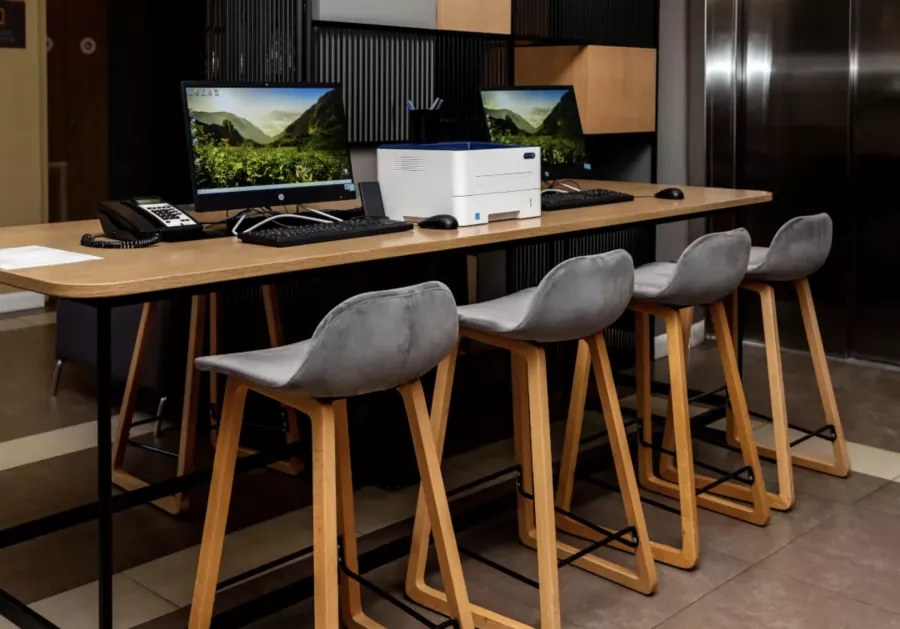 Отель Courtyard by Marriott в Красной Поляне: Можно с животными, Семейный отдых , Сауна, Бассейн, Отель, Отпуск,