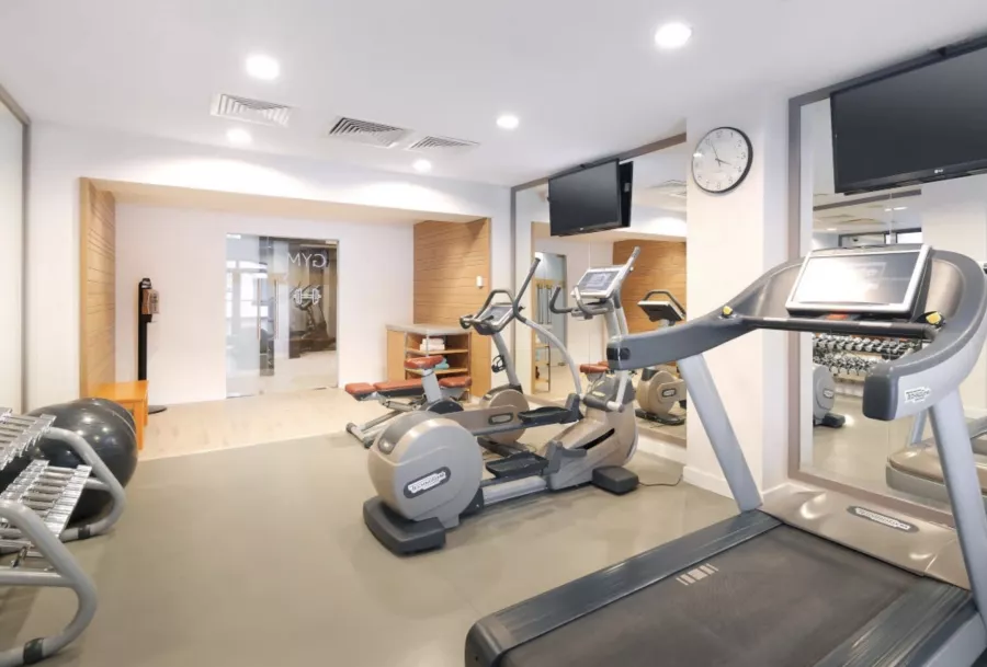 Отель Courtyard by Marriott в Красной Поляне: Можно с животными, Семейный отдых , Сауна, Бассейн, Отель, Отпуск,