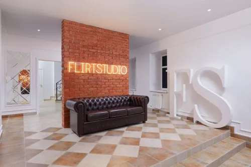 Модельное агентство в Нижнем Новгороде Flirtstudio в Нижнем Новгороде