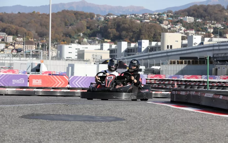 Картинг Extreme Karting в Сочи: Картинг, Автолюбителям, Гонки, Шлем, Скорость,