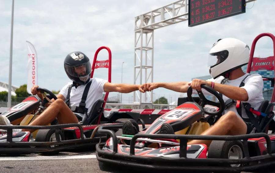 Картинг Extreme Karting в Сочи: Картинг, Автолюбителям, Гонки, Шлем, Скорость,