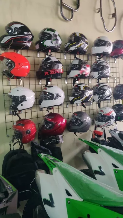 Магазин мотоциклов Motoshop Armenia в Ереване: Мотоциклы, Аксессуары для Мото, Запчасти, Одежда для Мотоциклистов, Мото Обслуживание, Шины,