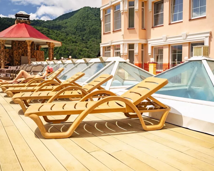 Отель Горный хрусталь в Красной Поляне: Сауна, Детская площадка , Семейный отдых , Горы, Отпуск, Бассейн, Отель,