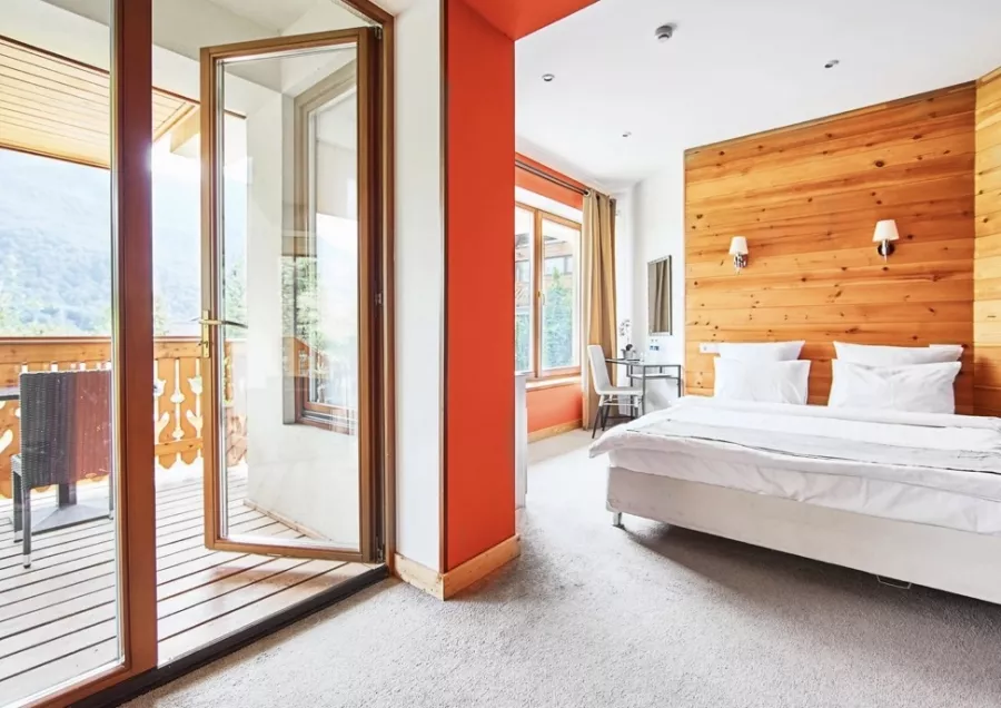 Резиденция ПАРК ШАЛЕ в Красной Поляне: Виды, Дом, Туризм, Семейный отдых , Сад, Горы, Отель,