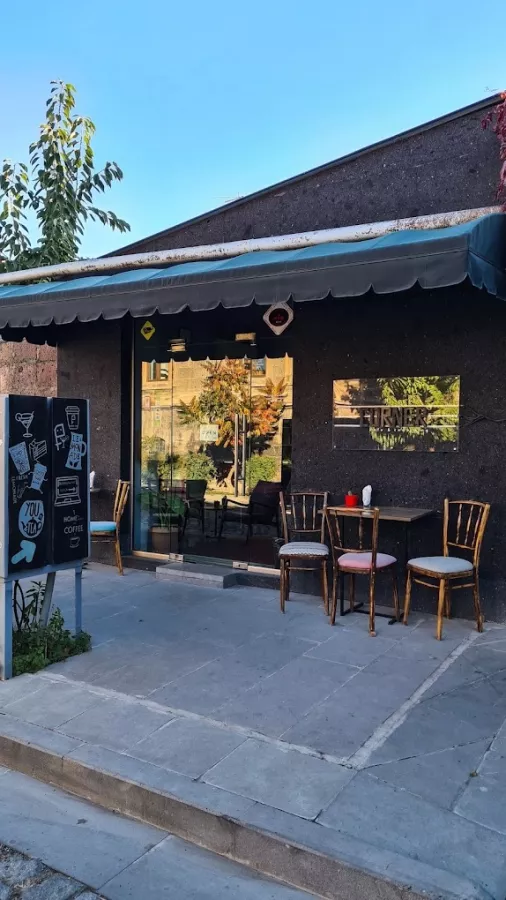 Пространство для совместной работы Corner. Cafe & Coworking в Гюмри: Коворкинг, Аренда, Разное,