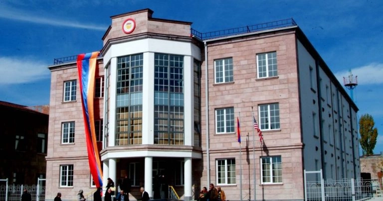 Художественная школа Varduhi Art School в Гюмри: Образование, Арт, Изобразительное Искусство, Хореография, Культура, Музыкальная школа,
