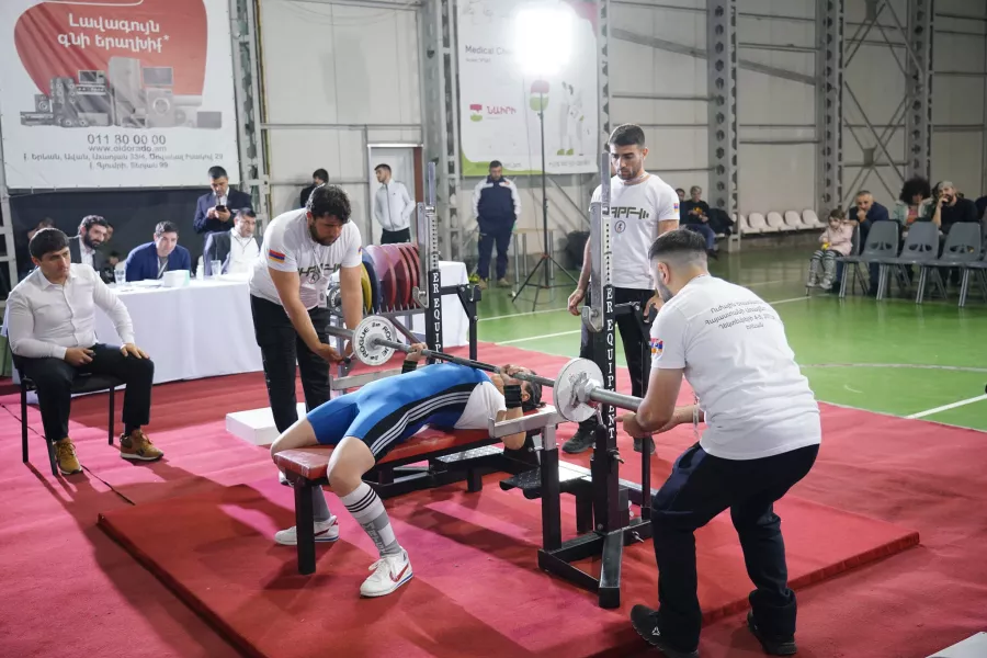 Фитнес-центр Full Gym Gyumri в Гюмри: Фитнес, Аэробика, Кикбоксинг, Консультация ,