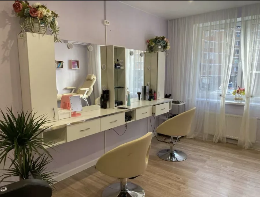 Салон красоты Chic&Chic в Видном: Ногти, Волосы, Красота, Стрижка, Маникюр, Педикюр, Косметолог,
