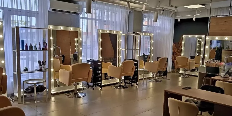 Салон красоты Backstage в Новороссийске: Салон красоты, Окрашивание, Брови, Красота,