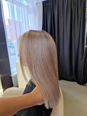 Салон красоты "Backstage".