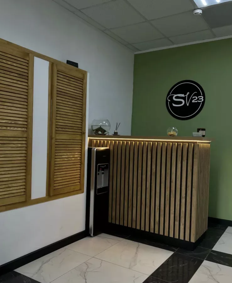 Салон красоты Studio V23 в Видном: Стрижка, Ногти, Волосы, Маникюр, Педикюр,