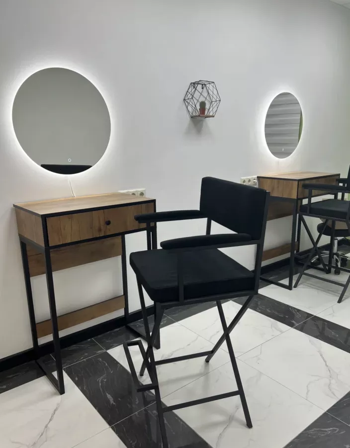 Салон красоты Studio V23 в Видном: Стрижка, Ногти, Волосы, Маникюр, Педикюр,