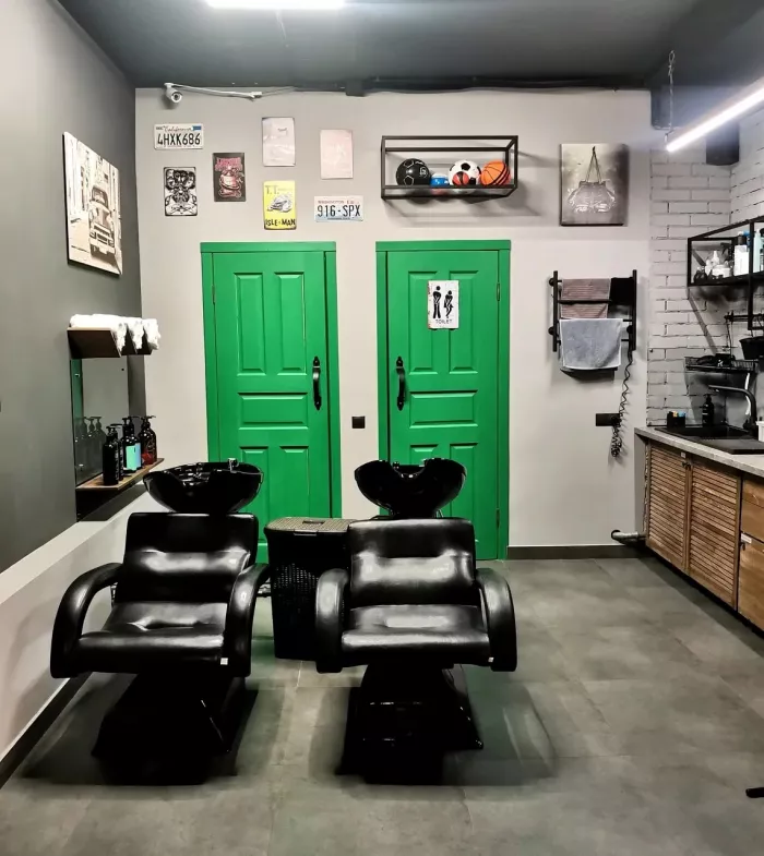 Барбершоп "Брадобрей".