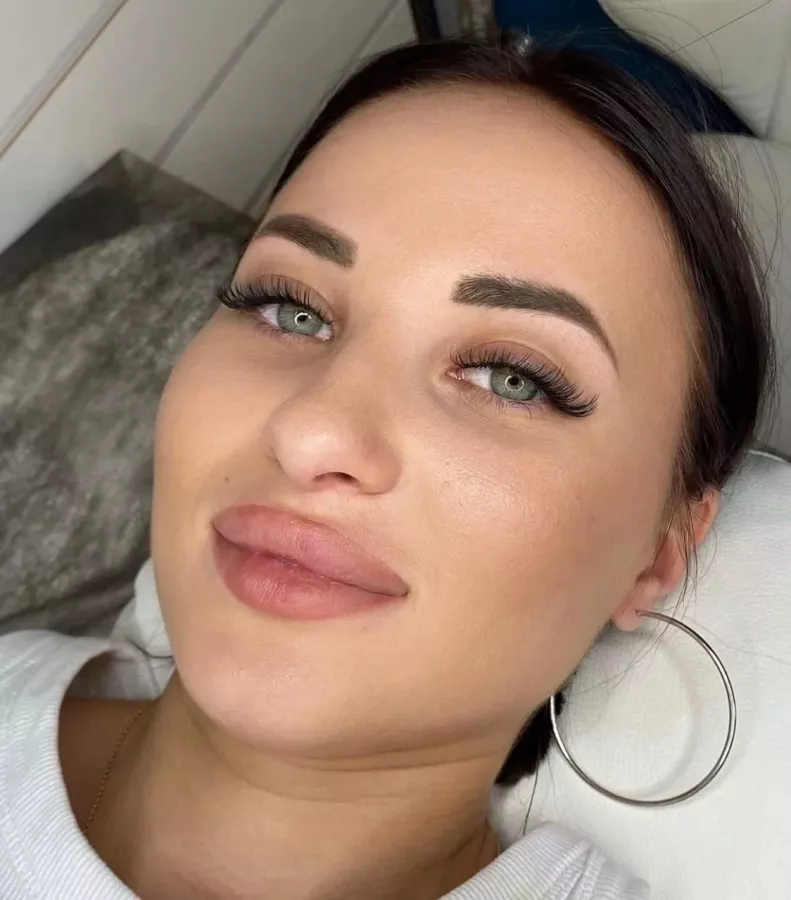 Студия красоты Beauty Mix в Геленджике: Салон красоты , Брови, Макияж, Шугаринг,