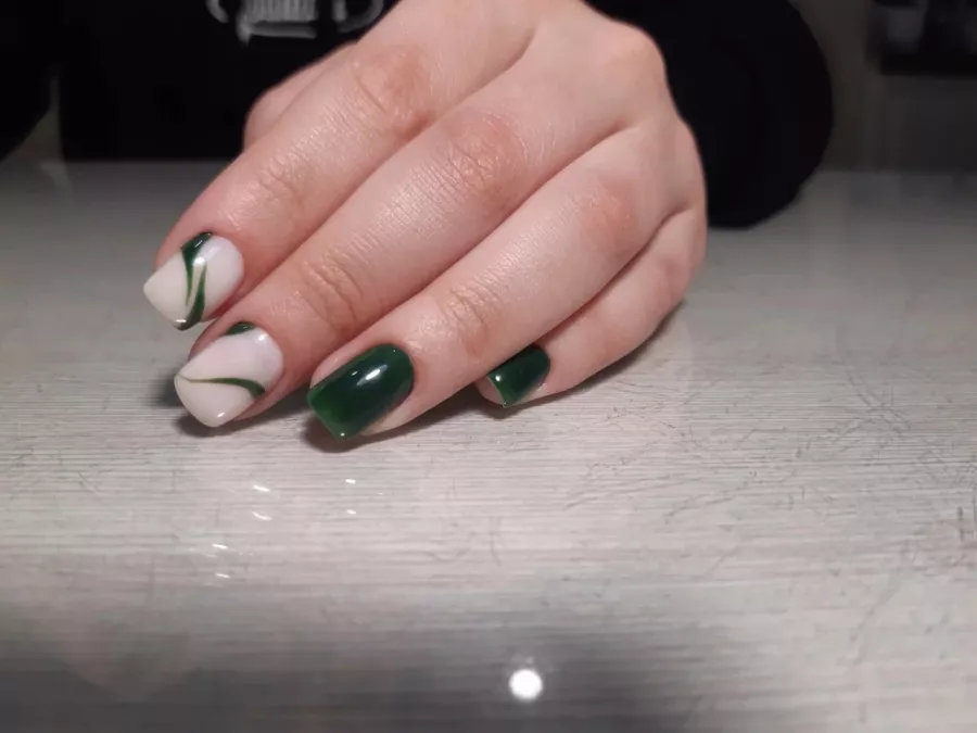 Салон красоты Beauty house в Геленджике: Стрижка, Брови, Ресницы, Маникюр, Педикюр, Шугаринг,