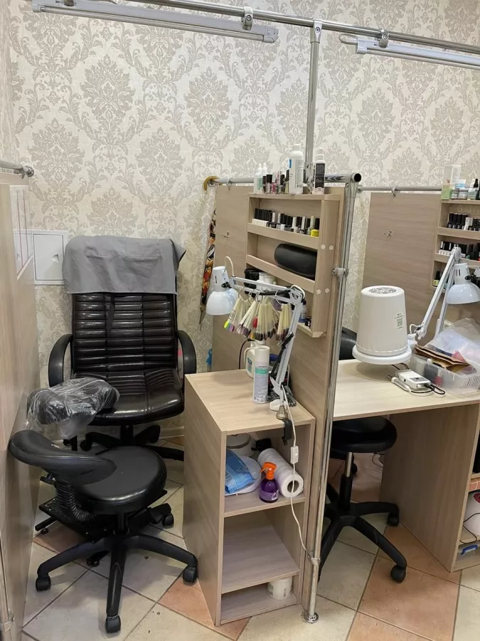 Салон красоты ЦирюльникЪ на Шевченко в Геленджике: Стрижка, Окрашивание, Маникюр, Педикюр, Ресницы, Брови,
