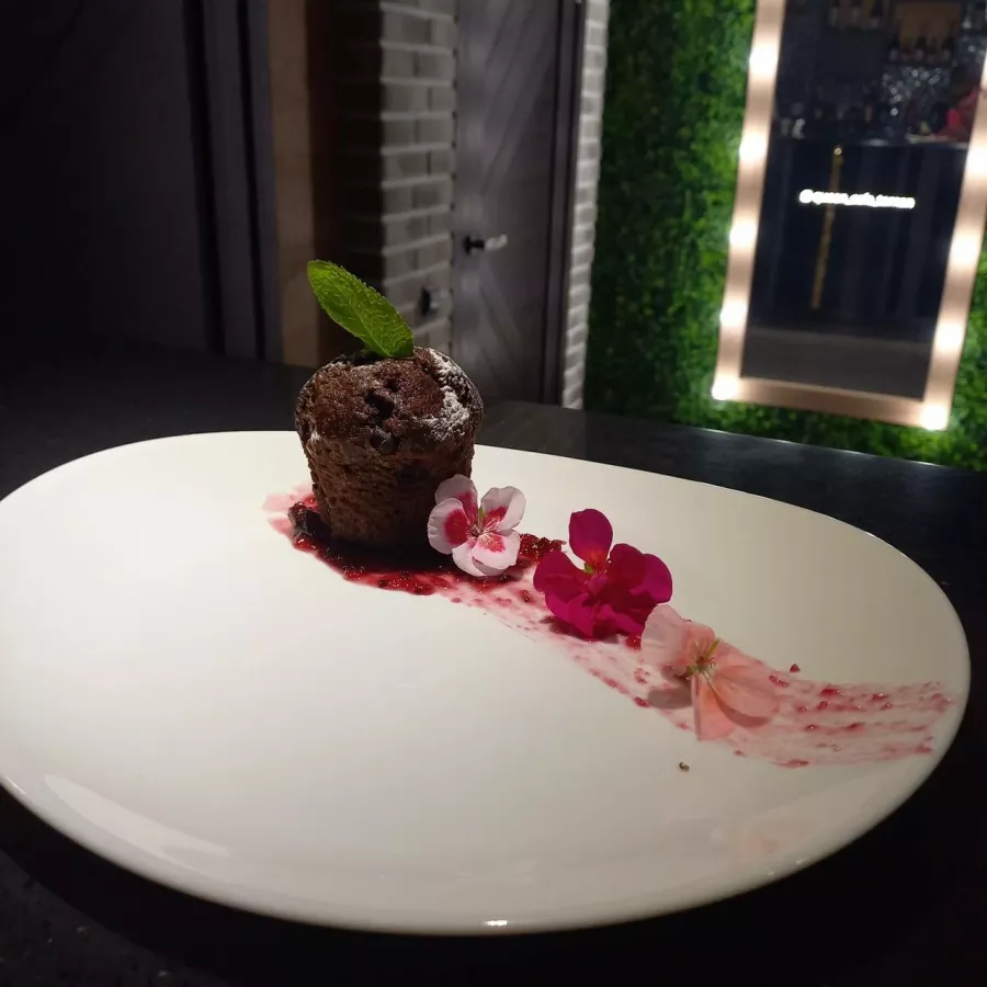 Кафе Queen cafe в Тамани: Еда, Кафе, Пицца, Суши, Роллы,
