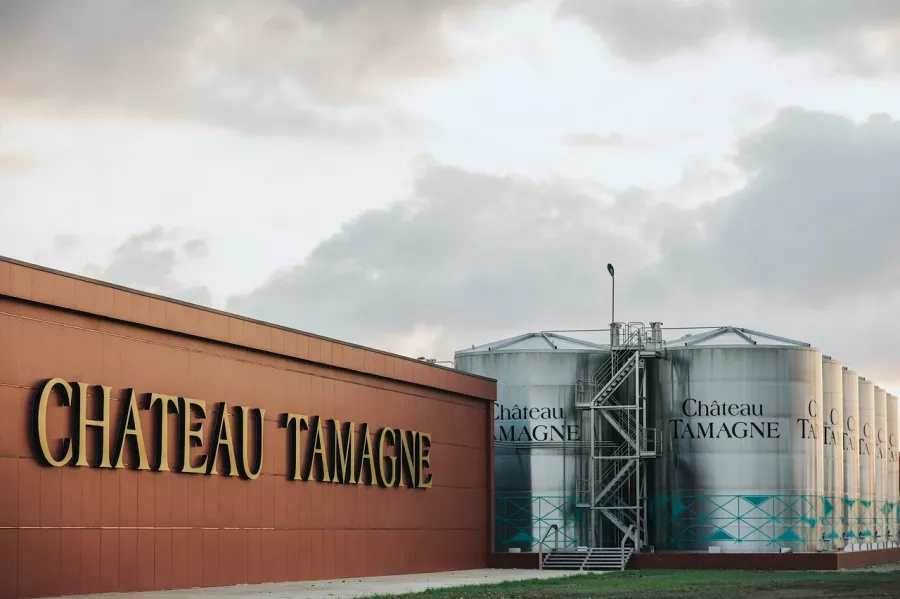 Гастробар Chateau Tamagne в Тамани: Гастробар, Вина, Винные напитки, Предприятие, Достопримечательность,
