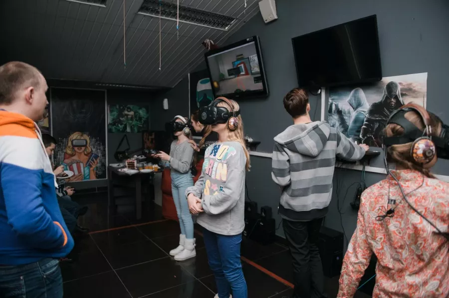 Клуб виртуальной реальности U-ViW в Минске: Аттракционы, Аттракцион виртуальной реальности, Квесты, Организация дня рождения, Организация детских праздников, Компьютерный клуб, VR-квесты, Клуб виртуальной реальности,