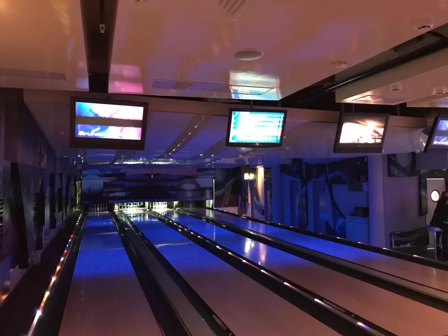 Боулинг-клуб Bowling Haus в Минске: Боулинг, Американский пул, 10 дорожек, Кафе-бар, Наличный расчёт, Оплата картой,