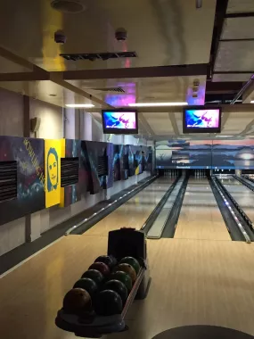 Боулинг-клуб "Bowling Haus"