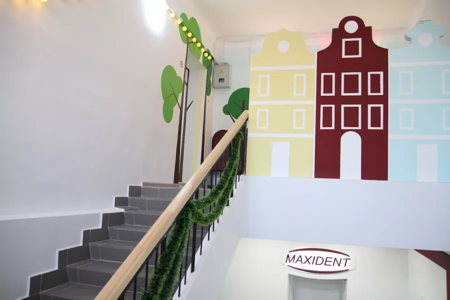 Стоматологическая клиника Maxident в Ульяновске: Лечение Кариеса, Диагностика, Зубное Протезирование , Отбеливание Зубов, Имплантация Зуба,