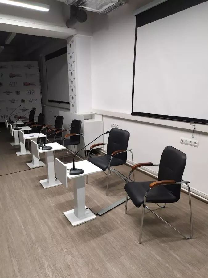 Пространство для совместной работы Точка кипения в Ульяновске: Аренда Офиса, Рабочее Пространство, Коворкинг, Конференц-Зал,