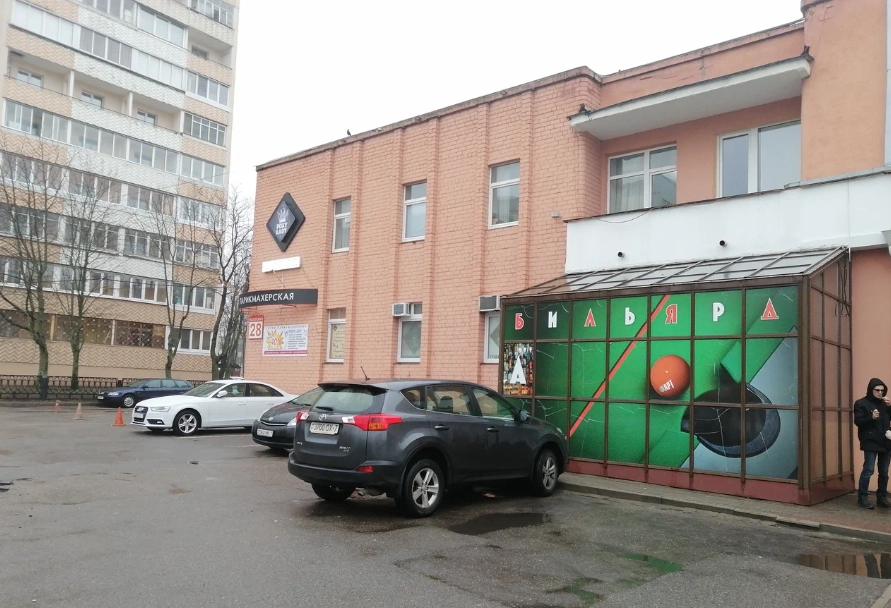 Бильярдный клуб Фарт в Минске: Русский бильярд, Американский пул, Игровые автоматы, 12 столов, 2 пула, Рулетка,