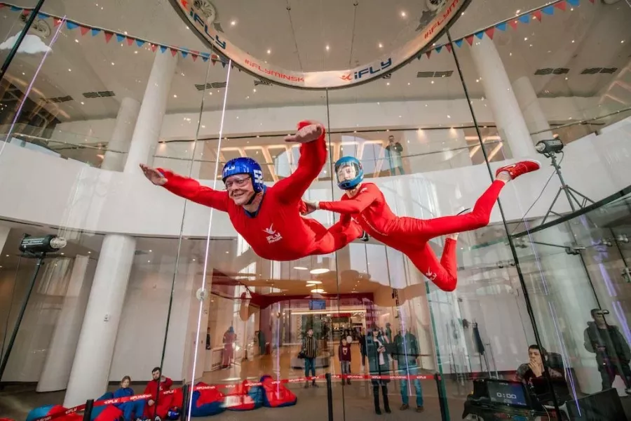 Аэротруба IFly в Минске: Обучение полётам, Спортивные полёты, Первый полёт, От 3х лет, Наличный расчёт, Оплата картой,