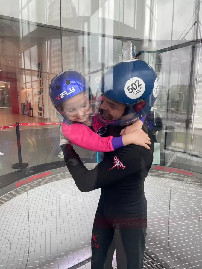Аэротруба IFly в Минске: Обучение полётам, Спортивные полёты, Первый полёт, От 3х лет, Наличный расчёт, Оплата картой,