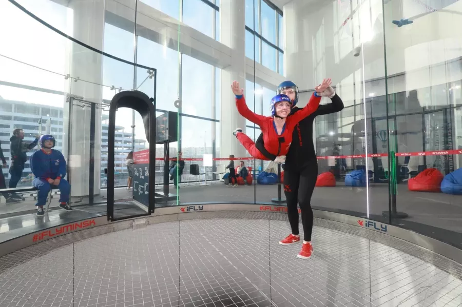 Аэротруба IFly в Минске: Обучение полётам, Спортивные полёты, Первый полёт, От 3х лет, Наличный расчёт, Оплата картой,