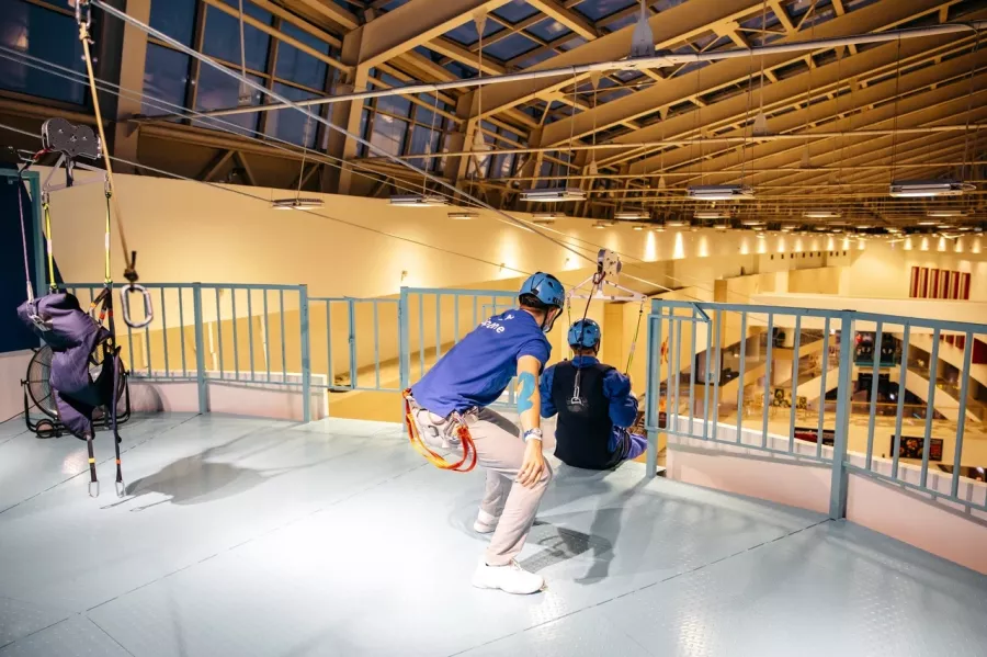 Верёвочный парк ZipLine в Минске: Верёвочный парк, Пандус, Зиплайн, Аттракционы, Оплата картой, Наличный расчёт,