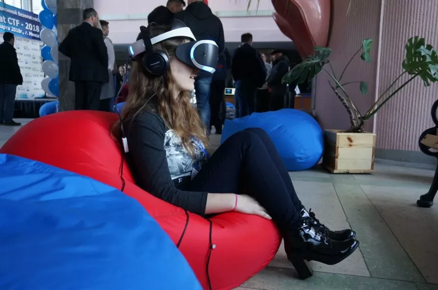 Клуб виртуальной реальности Vr Life в Минске: Организация праздников, VR, Игровые приставки, Аренда зала, Выездные мероприятия, Оплата картой, Наличный расчёт,