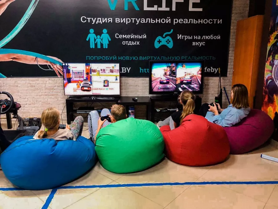 Клуб виртуальной реальности Vr Life в Минске: Организация праздников, VR, Игровые приставки, Аренда зала, Выездные мероприятия, Оплата картой, Наличный расчёт,