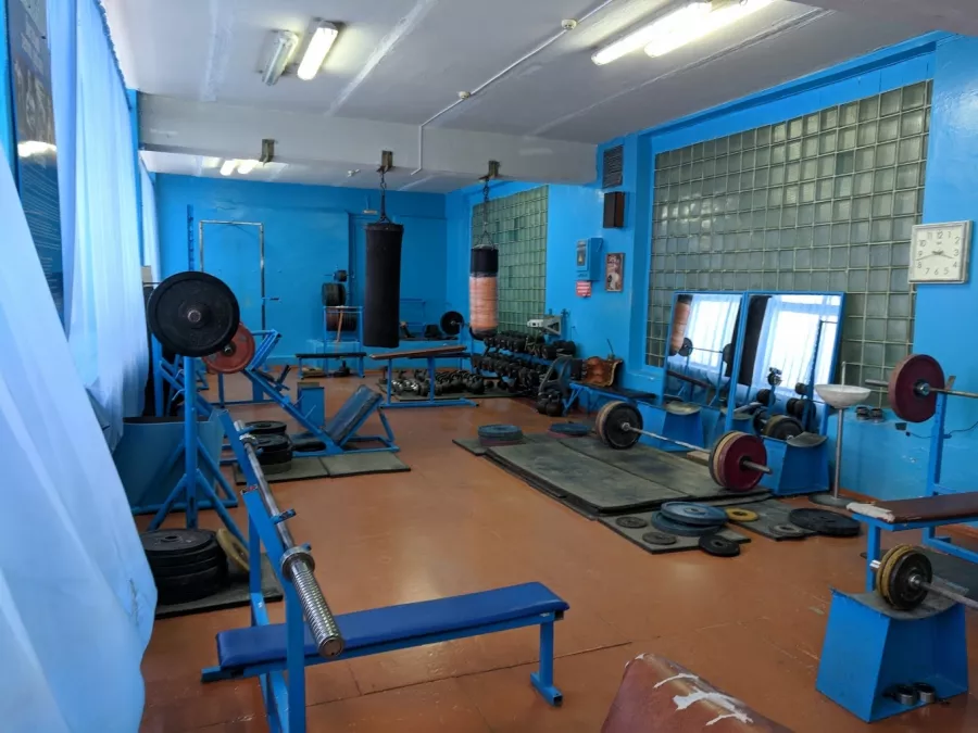 Физкультурно-Оздоровительный Комплекс Полёт в Нижнем Новгороде: Теннис, Бассейн, Аквааэробика, Футбол, Фитнес, Корпоратив,