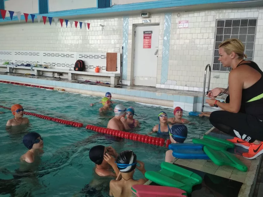 Физкультурно-Оздоровительный Комплекс Полёт в Нижнем Новгороде: Теннис, Бассейн, Аквааэробика, Футбол, Фитнес, Корпоратив,