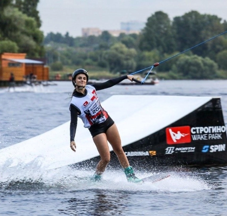 Wake Park Строгино в Москве: Вейксерф, Вейкборд, Батуты, Фитнес-студия, SUP-борды, Гидрофойл,