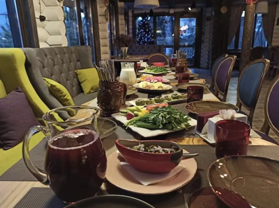 Ресторан Мимино в Красной Поляне: Грузинская кухня , Хинкали , Хачапури , Армянская кухня , Кавказская кухня , Ресторан,