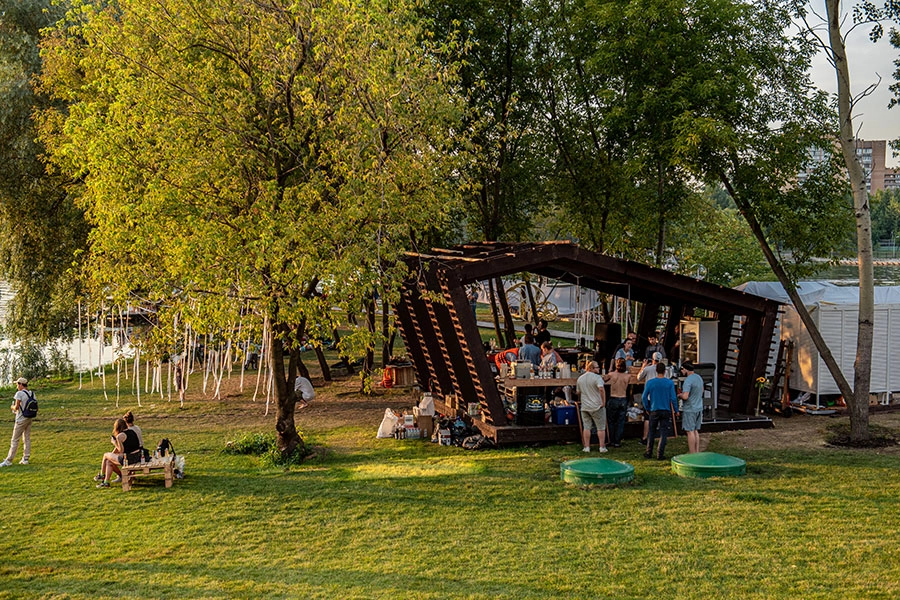 Wake Park Dream Island в Москве: Вейкборд, Аренда Вейкборда, Сноупарк, Электро-тюбинг, Гриль-бар, Чил-зона, Сауна,