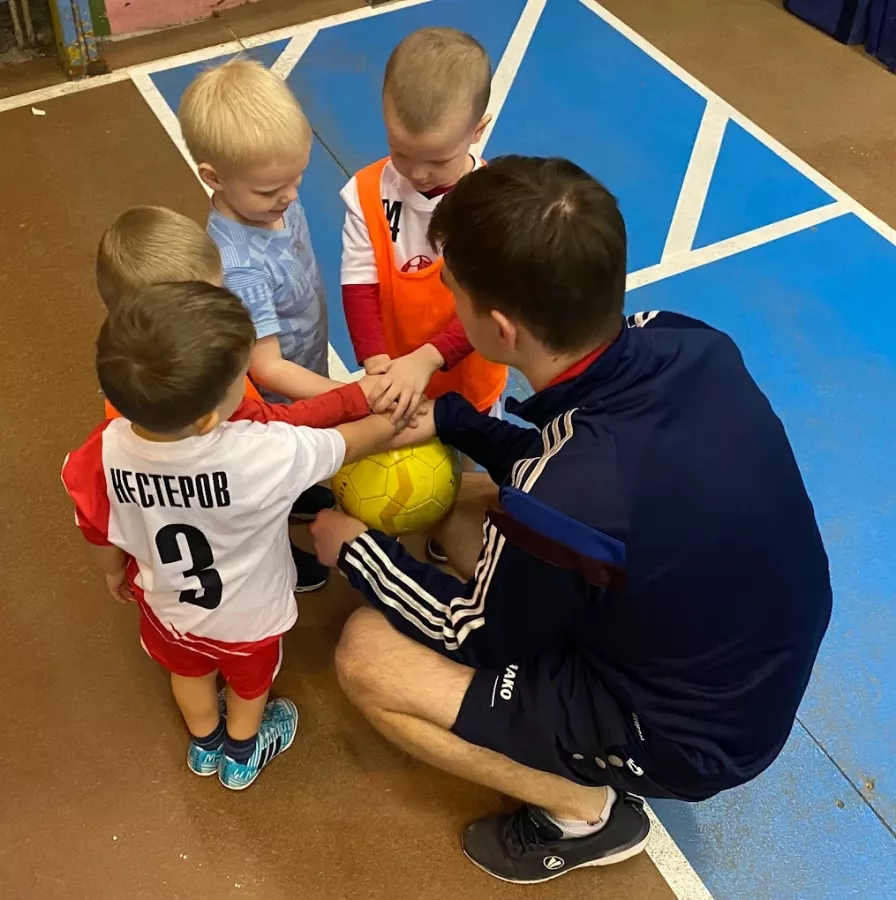 Футбольная секция для детей ЗабивайКа в Нижнем Новгороде: Детям, Тренер, Футбол, Игры,
